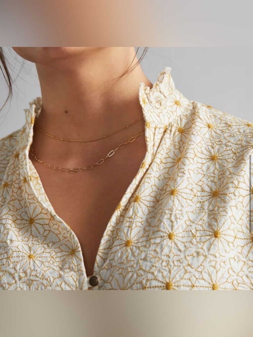 Pilcro Embroidered Daisy Button Down Blouse Size L - Picture 4 of 6